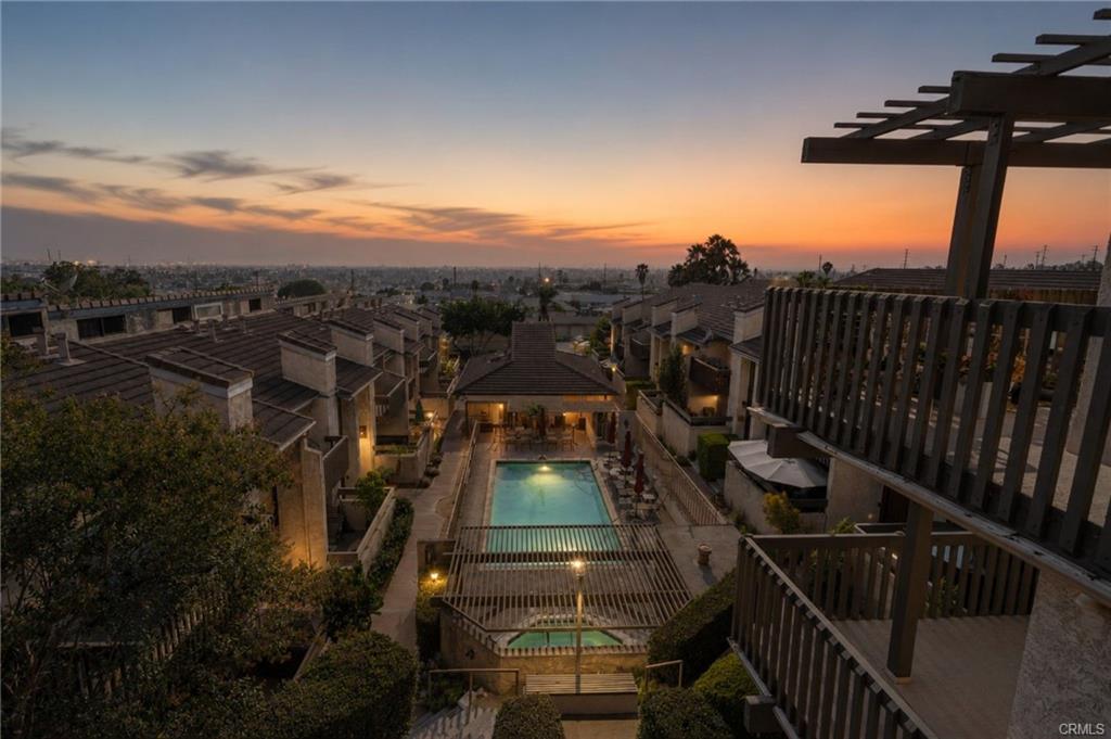 2298 Rose Ave Unit 403 Signal Hill